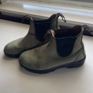 Grey green blundstone boots